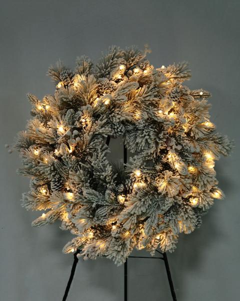 30" Flocked Vermont Wreath With Warm White Lights