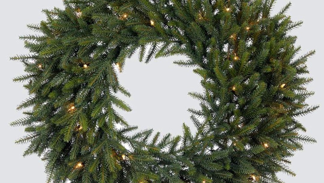 Artificial Wreaths & Garlands