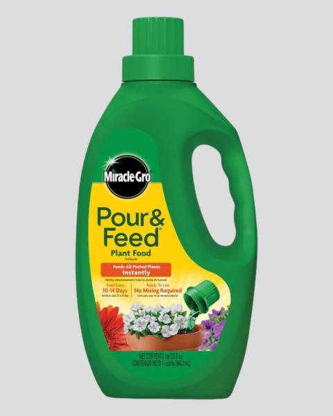 Miracle Gro Pour & Feed 32oz Ready To Use