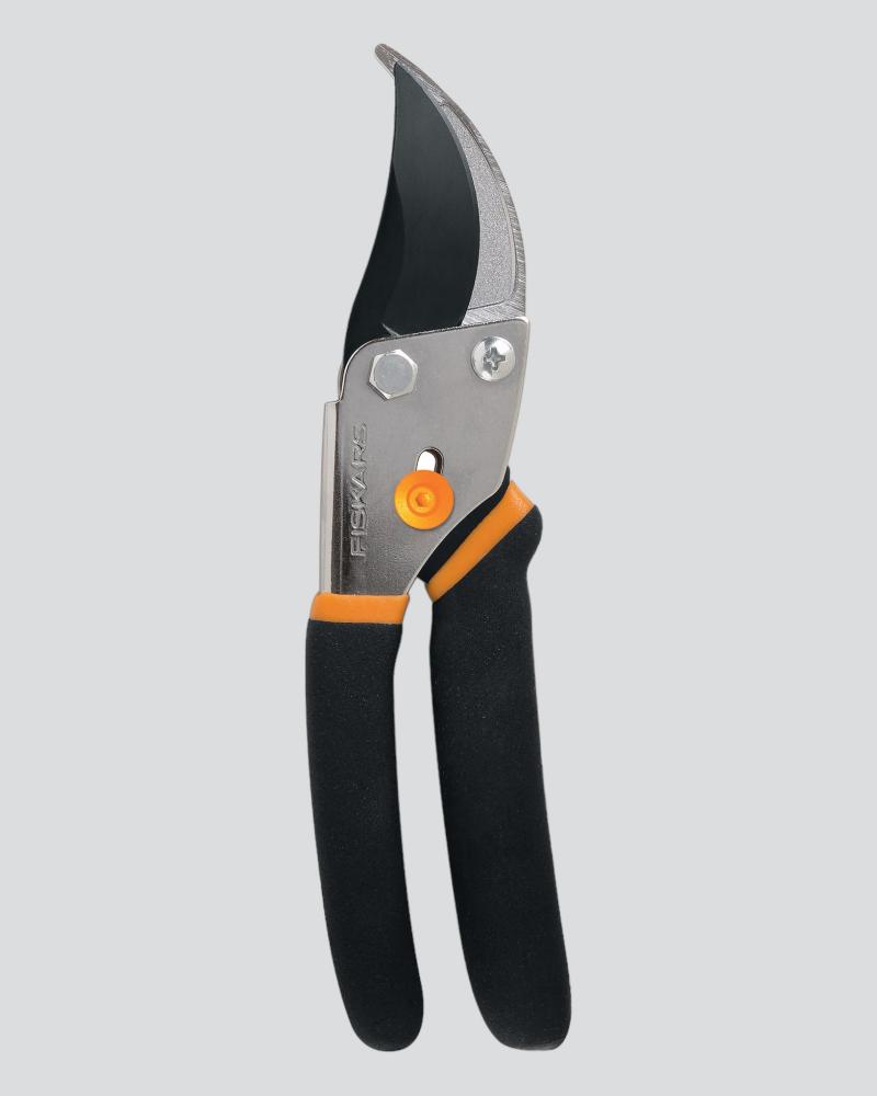 Fiskars Pro Bypass Pruner 5/8" Cut