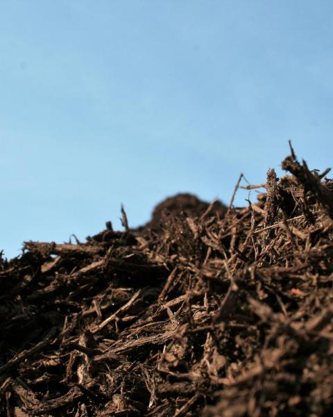 Bulk Brown Bark Mulch by the Yard