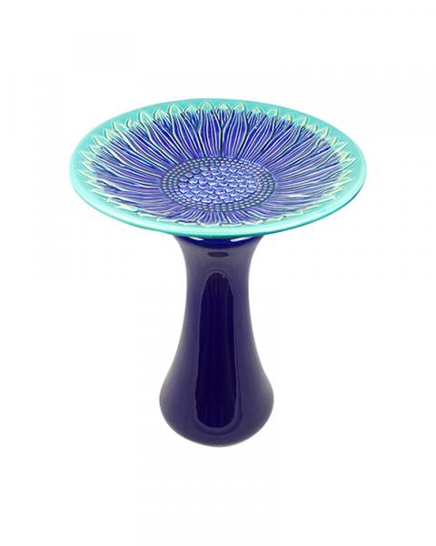 Daisy Birdbath 22"
