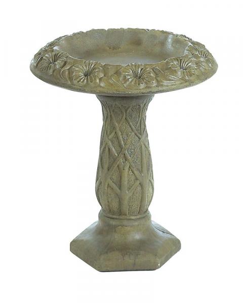 Bouquet Birdbath (Color May Vary)