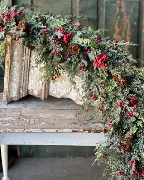 5' Berry Cedar Garland